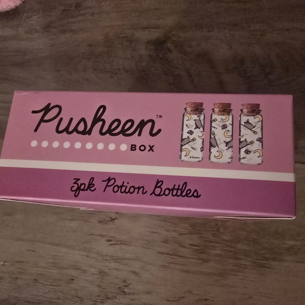 More PUSHEEN Items! - Picture 14 of 16